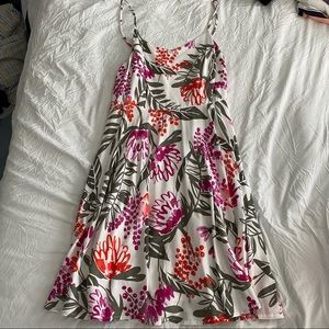 Floral sun dress - ⭐️FREE SHIPPING⭐️